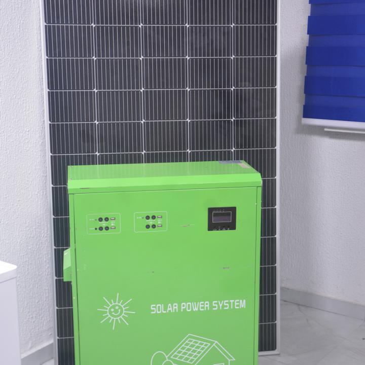 UFCIL 5KVA Off-Grid Solar Generator – Dual Charging System with MPPT Controller, Lithium Battery & Solar Panel Sets